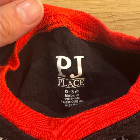 Holiday PJs set - Picture 5 of 5